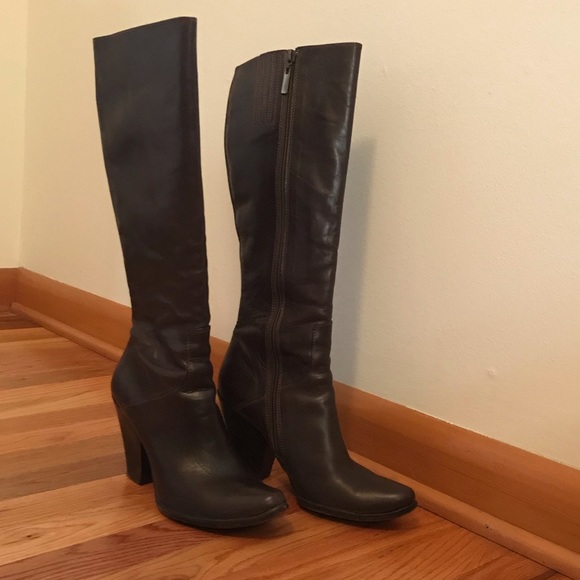 Gorgeous Italian leather heeled boots - dark brown - Picture 3 of 9